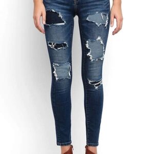 NEW WITH TAG Blank NYC Rip and Repair Cult Classic Denim Medium Jeans Size 26